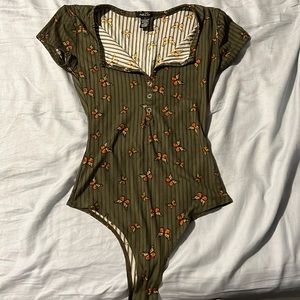 Butterfly Button bodysuit